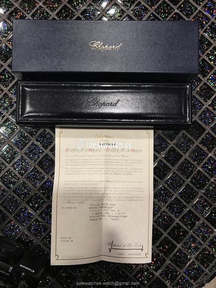 IMG_9085 Chopard Imperiale Womens watch Quartz White gold 38 3444 23 Replica 2