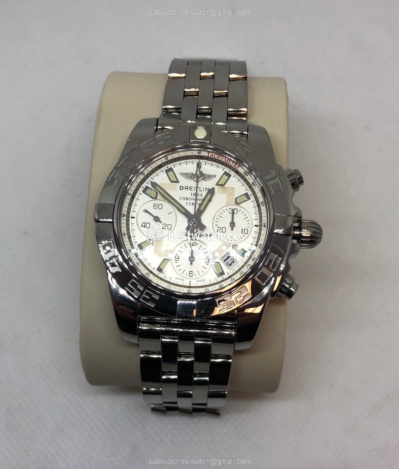 IMG_9085 Breitling Chronomat 41 Automatic Steel AB014012 G711 378A Replica 2
