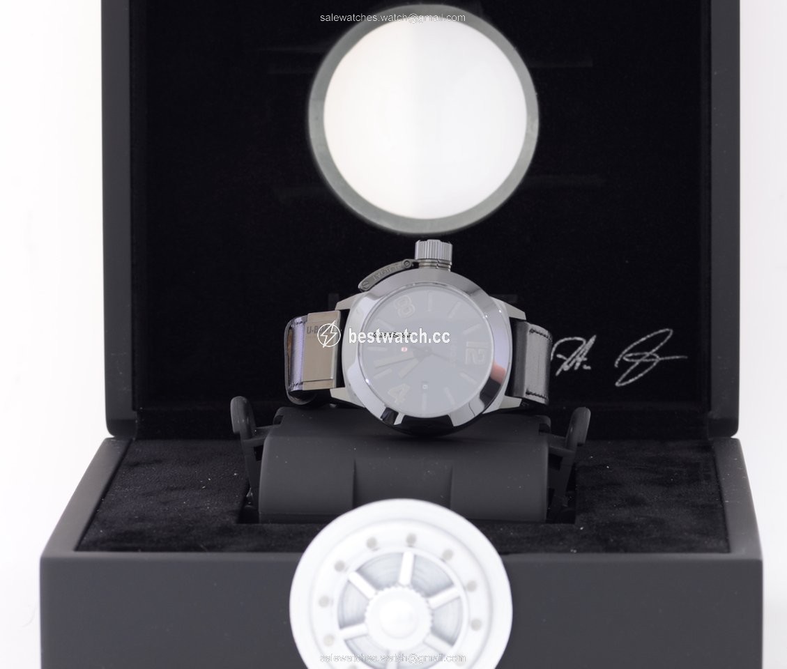 IMG_9085 U-Boat Classico Automatic Ceramic 7337 Replica 2
