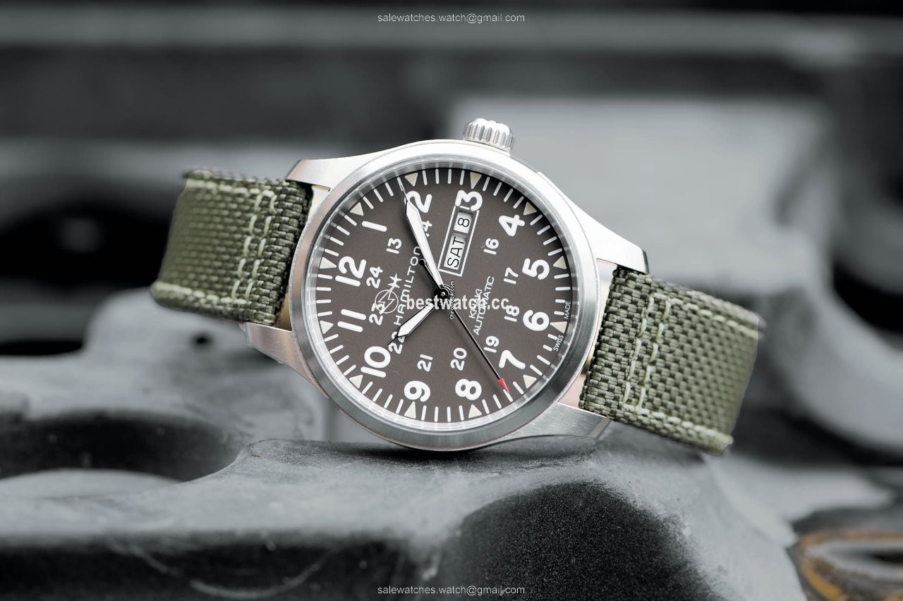 IMG_9085 Hamilton Khaki Field Day Date Mens watch Unisex Automatic Steel H70535081 Replica 2