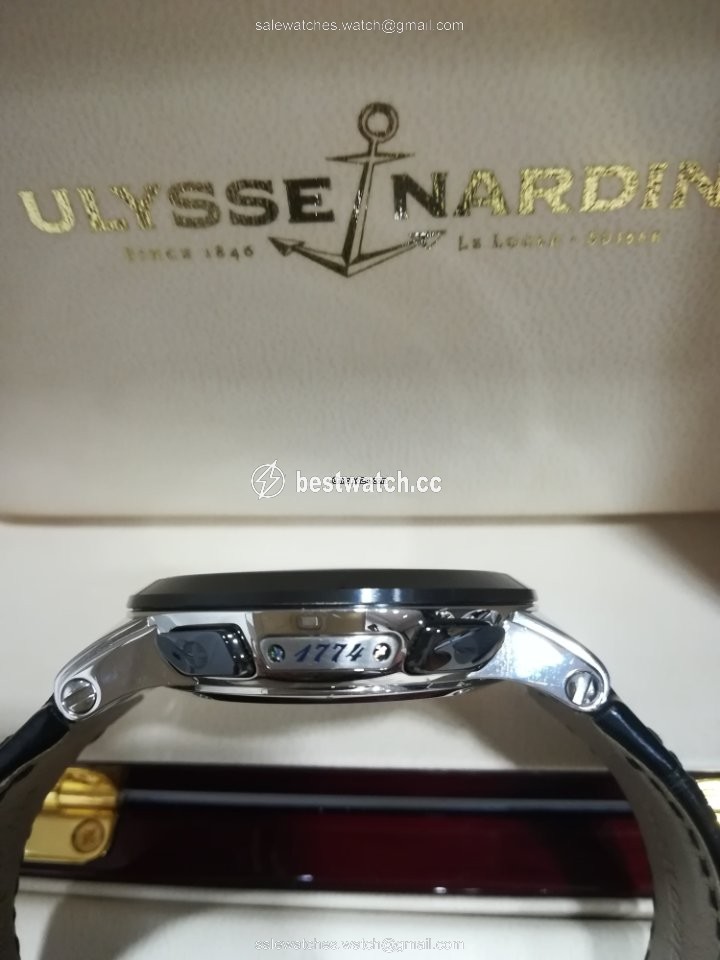 IMG_9086 Ulysse Nardin Executive Dual Time Mens watch Unisex Automatic Steel 243-00-3 42 3