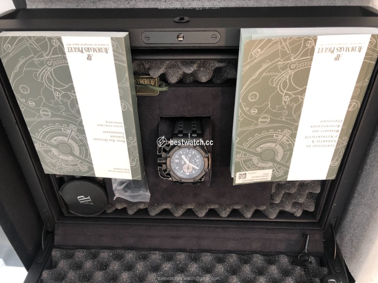 IMG_9086 Audemars Piguet Royal Oak Offshore Chronograph Mens watch Unisex Automatic Titanium 26165IO.OO.A002CA.01 3
