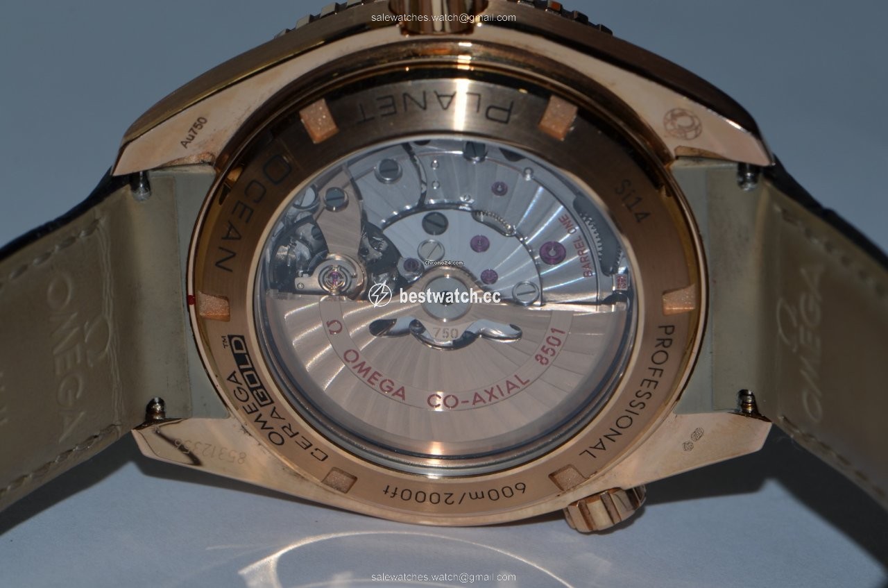 Omega Seamaster Planet Ocean Mens watch Unisex Automatic Rose gold 222.63.46.20.01.001 3