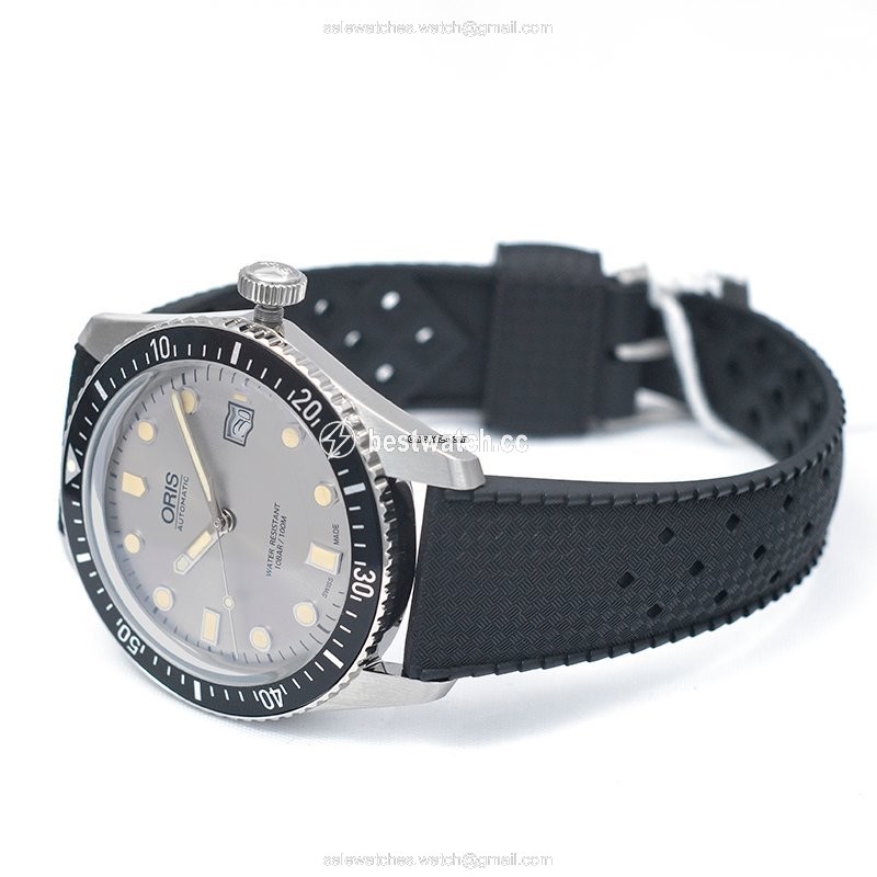 IMG_9086 Oris Divers Sixty Five Mens watch Unisex Automatic Steel 01 733 7720 4051-07 4 21 18 3