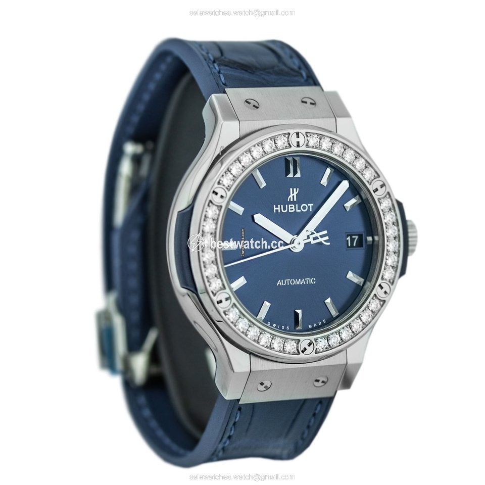 IMG_9086 Hublot Classic Fusion Blue Mens watch Unisex Automatic Titanium 565.NX.7170.LR.1204 3