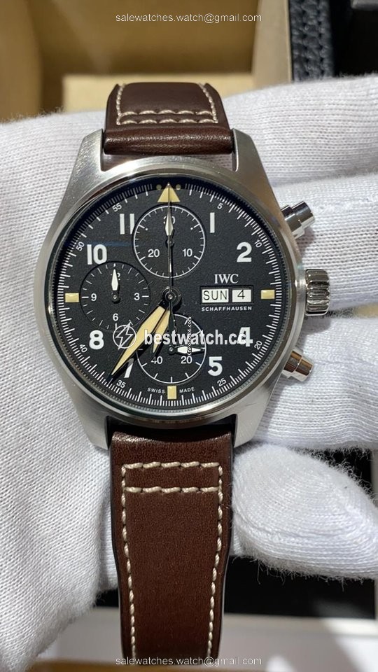 IMG_9086 IWC Pilot Spitfire Chronograph Mens watch Unisex Automatic Steel IW387903 3