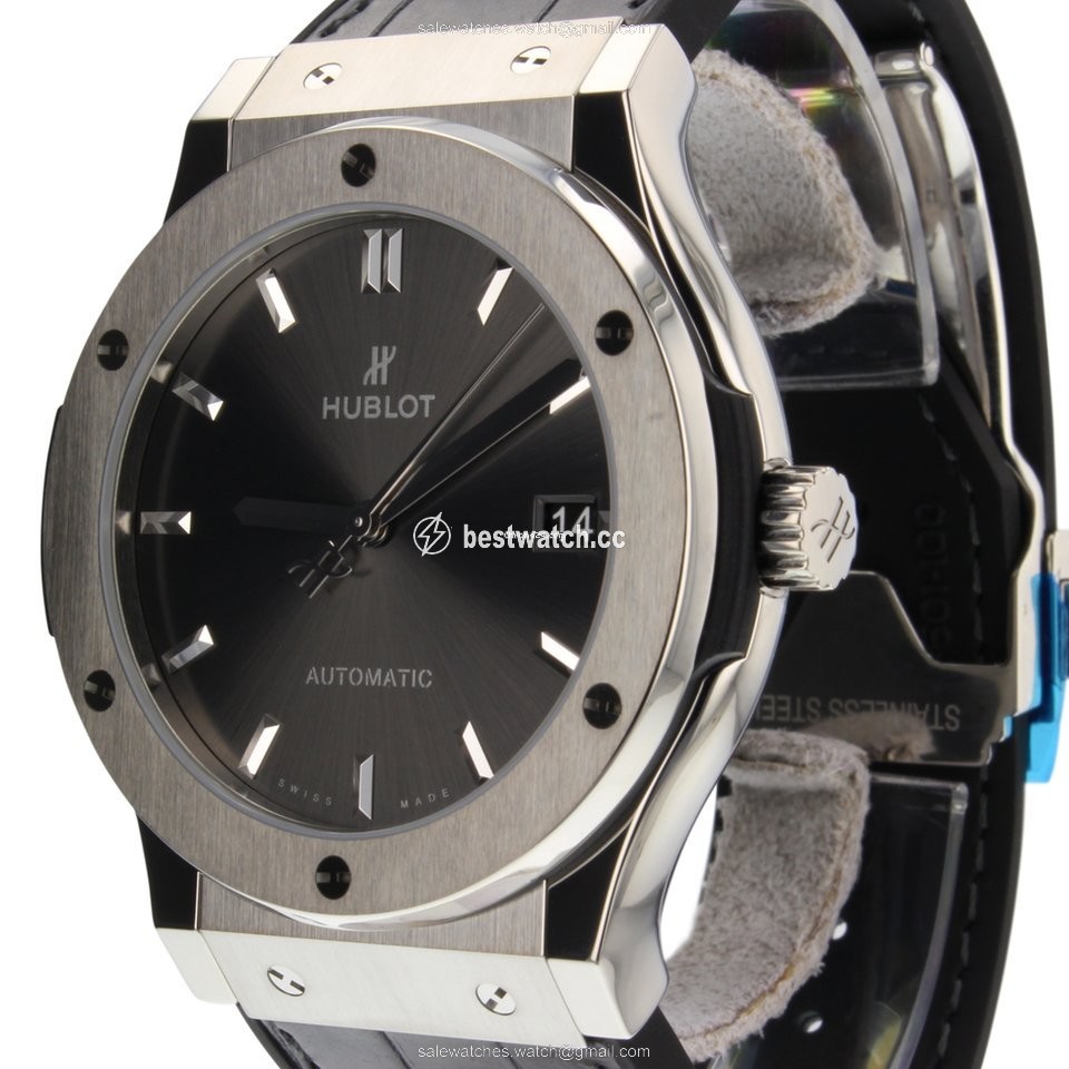 IMG_9086 Hublot Classic Fusion Racing Grey Mens watch Unisex Automatic Titanium 511NX7071LR 3