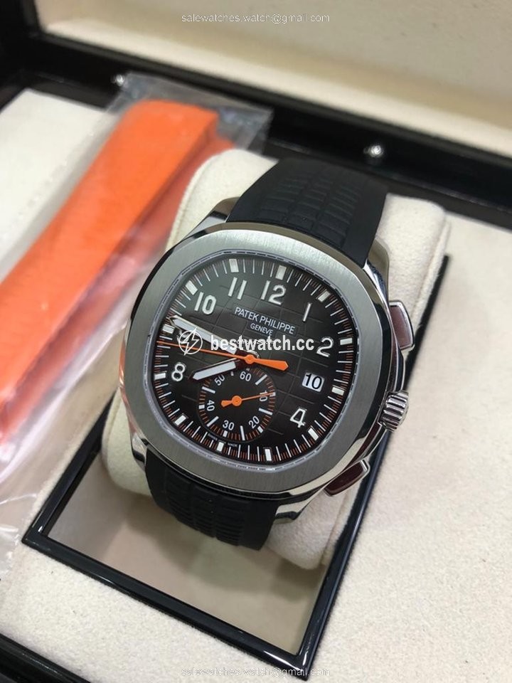 Patek Philippe Aquanaut Mens watch Unisex Automatic Steel 5968A 3