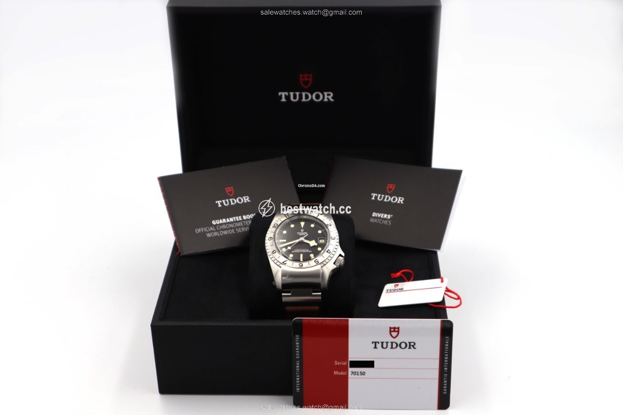 Tudor Black Bay Mens watch Unisex Automatic Steel 70150 3