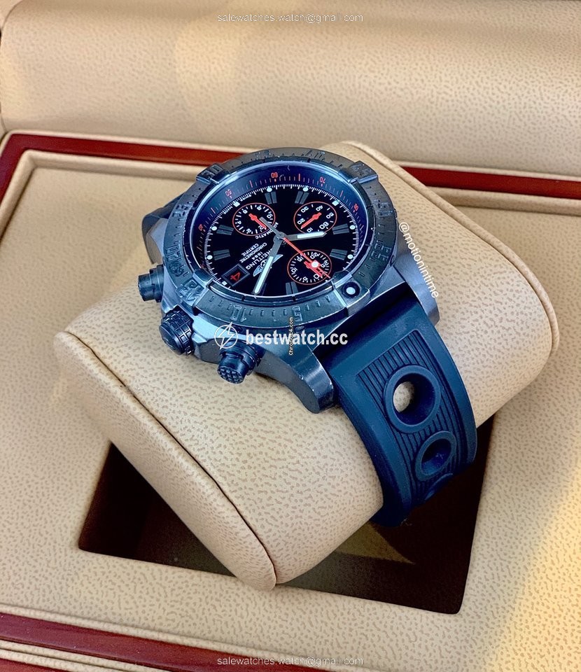 IMG_9086 Breitling Avenger Skyland Mens watch Unisex Automatic Steel M133802C.BC73 3