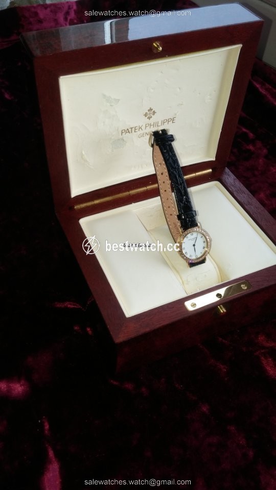 IMG_9086 Patek Philippe Calatrava Womens watch Quartz Yellow gold 4820J 3