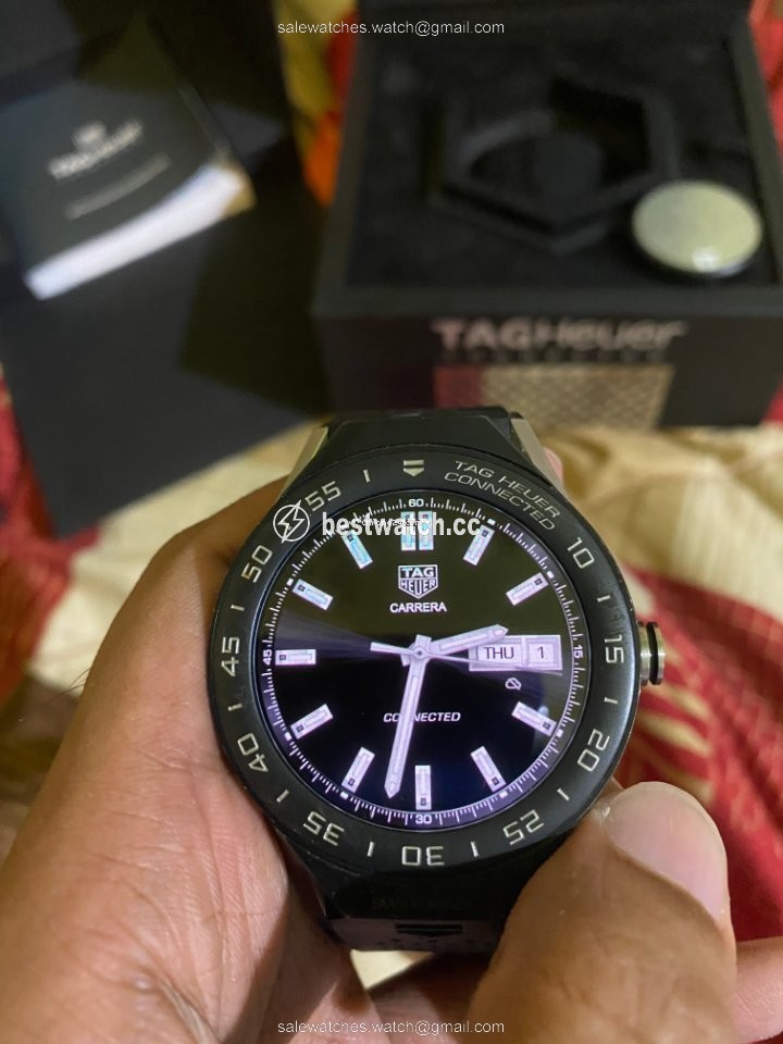 IMG_9086 TAG Heuer Connected Mens watch Unisex Automatic Titanium SBF8A8001 3