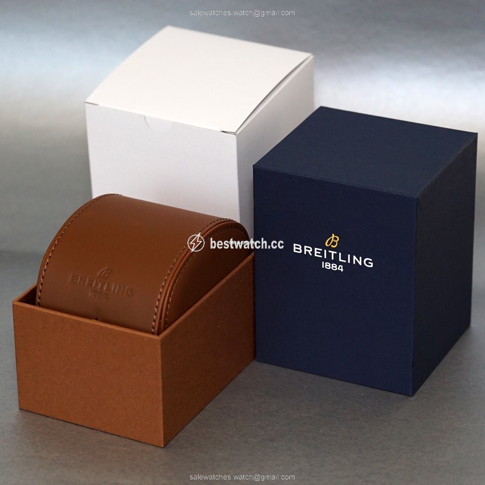 IMG_9086 Breitling Chronomat Mens watch Unisex Automatic Gold Steel IB0134101G1A1 3