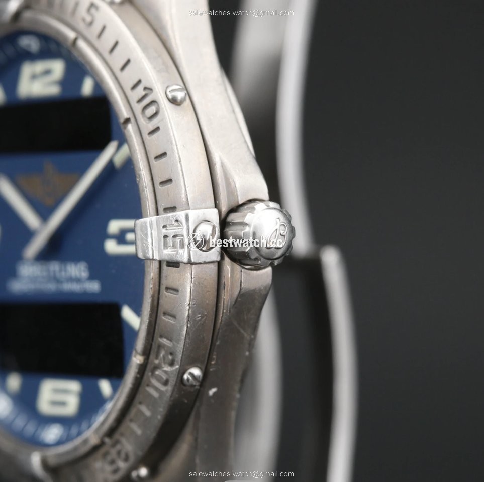 IMG_9086 Breitling Aerospace Mens watch Unisex Quartz Titanium E65062 3