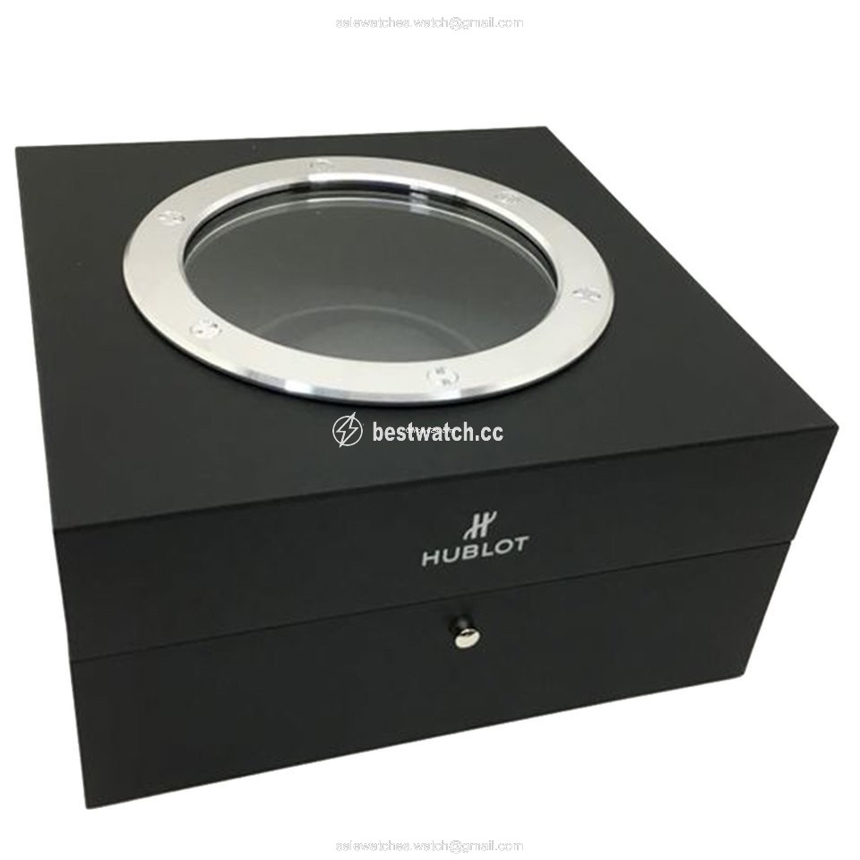 IMG_9086 Hublot Classic Fusion Chronograph Mens watch Unisex Automatic Ceramic 521.CM.1171.RX 3