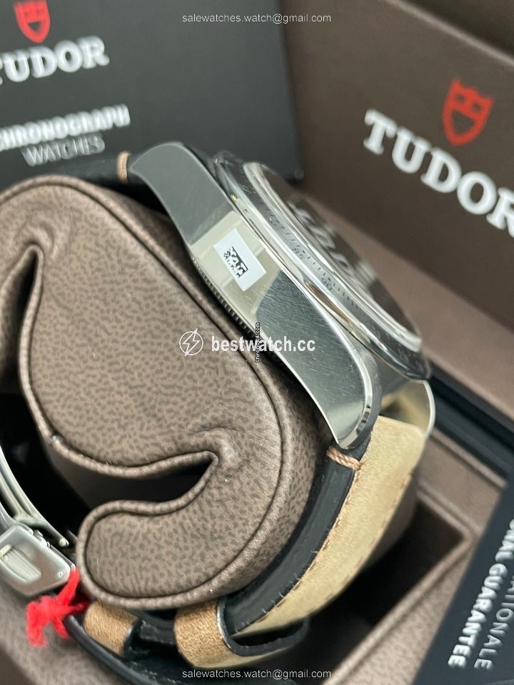 IMG_9086 Tudor Black Bay Chrono Mens watch Unisex Automatic Steel M79350-0002 3