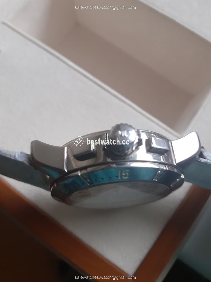 IMG_9086 Jaeger-LeCoultre Master Compressor Diving Womens watch Automatic Steel QE745011 3
