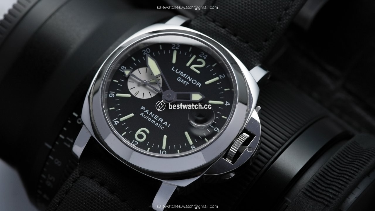 IMG_9086 Panerai Luminor GMT Automatic Mens watch Unisex Automatic Steel PAM 01088 3