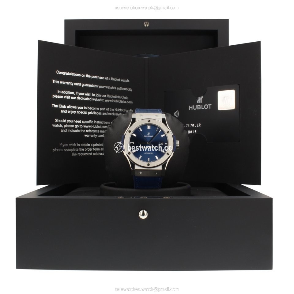 IMG_9086 Hublot Classic Fusion Blue Mens watch Unisex Automatic Titanium 542NX7170LR 3