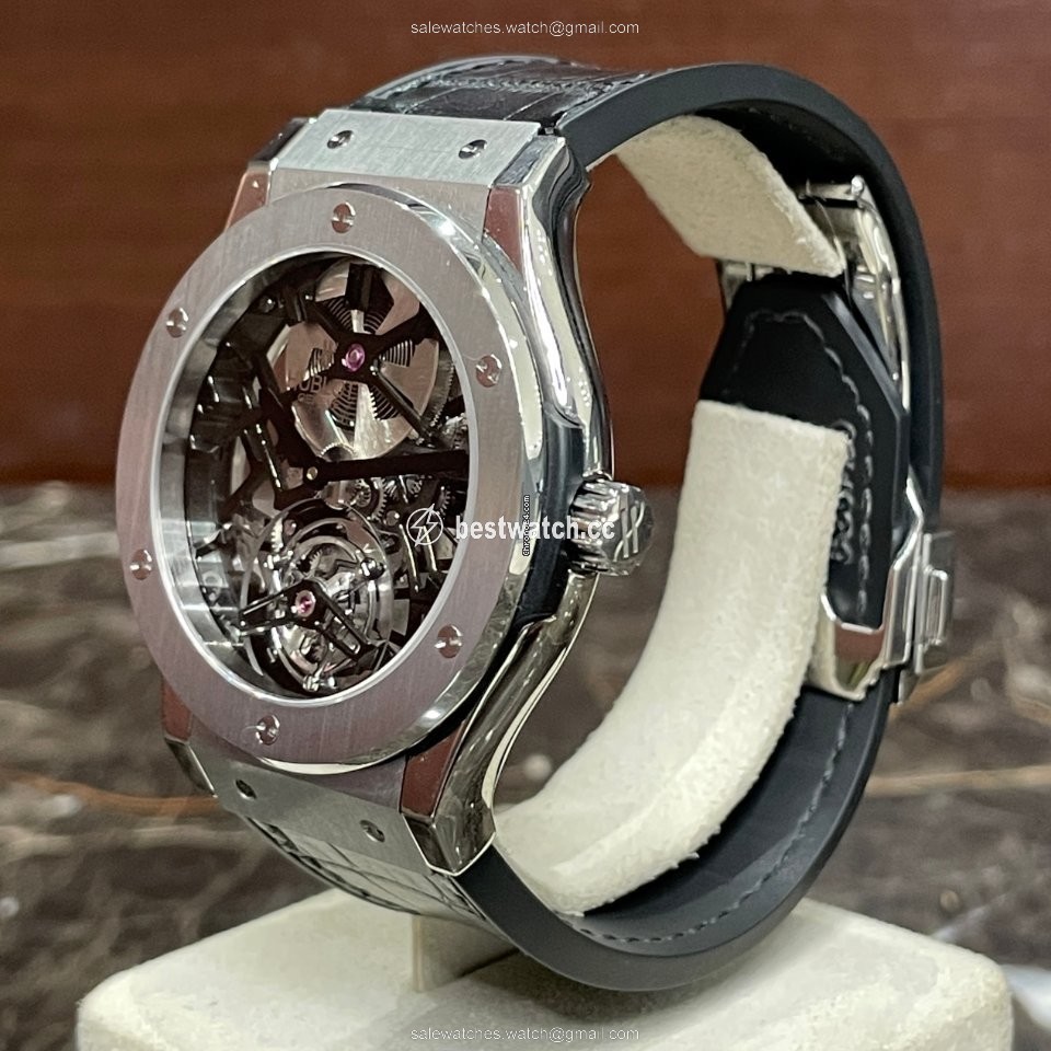 IMG_9086 Hublot Classic Fusion 45, 42, 38, 33 mm Mens watch Unisex Manual winding Titanium 505.NX.0170.LR 3