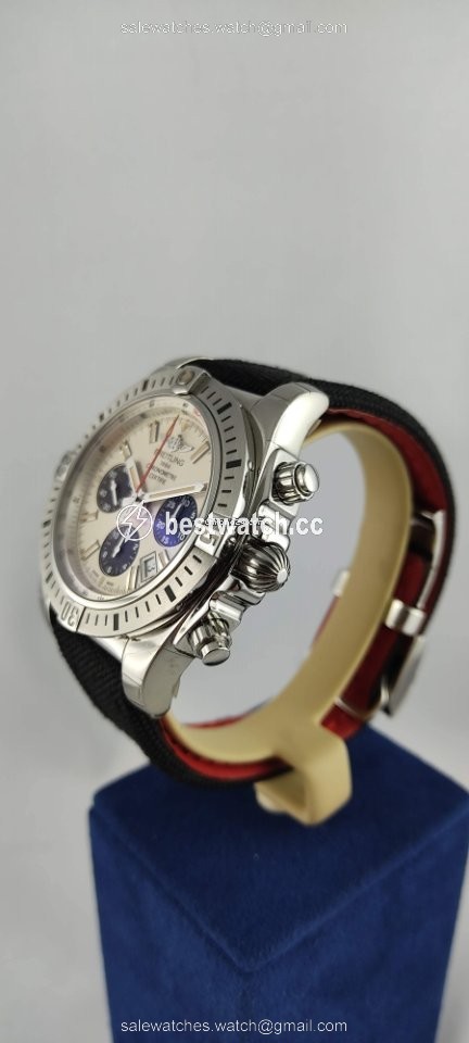 IMG_9086 Breitling Chronomat 44 Airborne Mens watch Unisex Automatic Steel AB01154G G786-101W 3