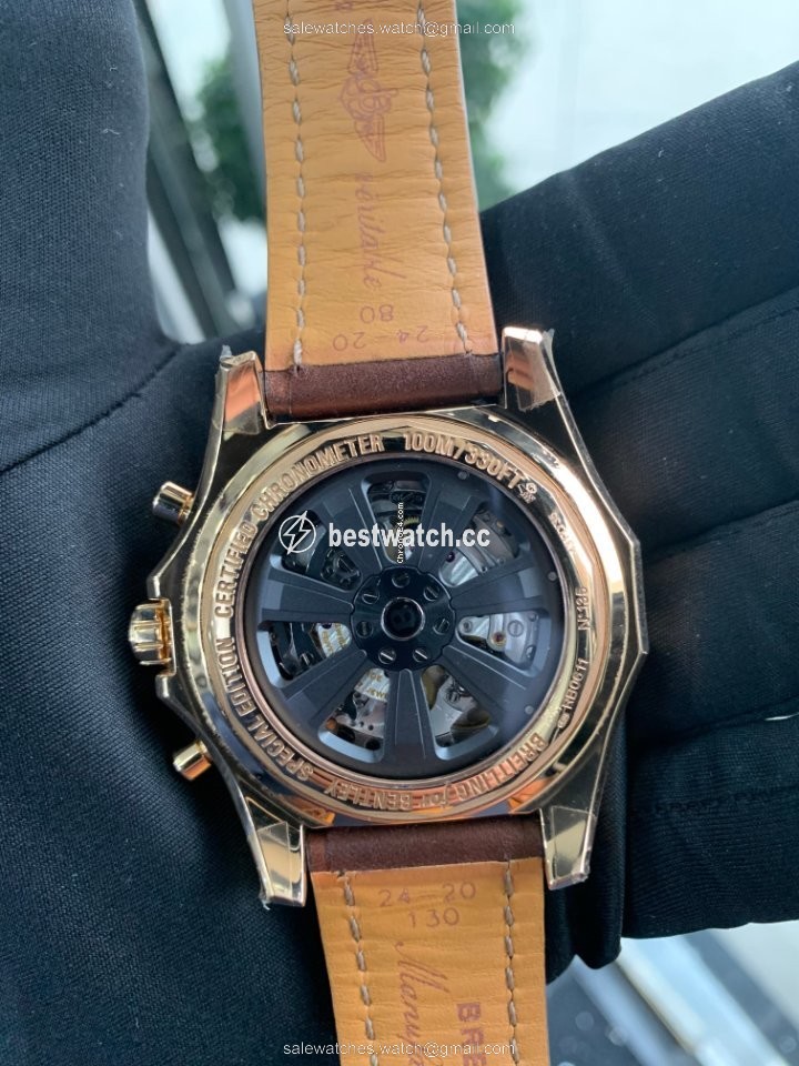 IMG_9086 Breitling Bentley B06 Mens watch Unisex Automatic Rose gold RB061112 3