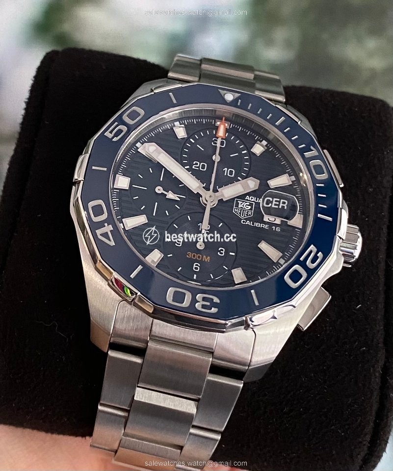 IMG_9086 TAG Heuer Aquaracer 300M Mens watch Unisex Automatic Steel CAY211B.BA0927 3