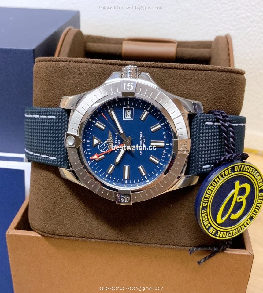 IMG_9086 Breitling Avenger Mens watch Unisex Automatic Steel A32395101C1X1 3