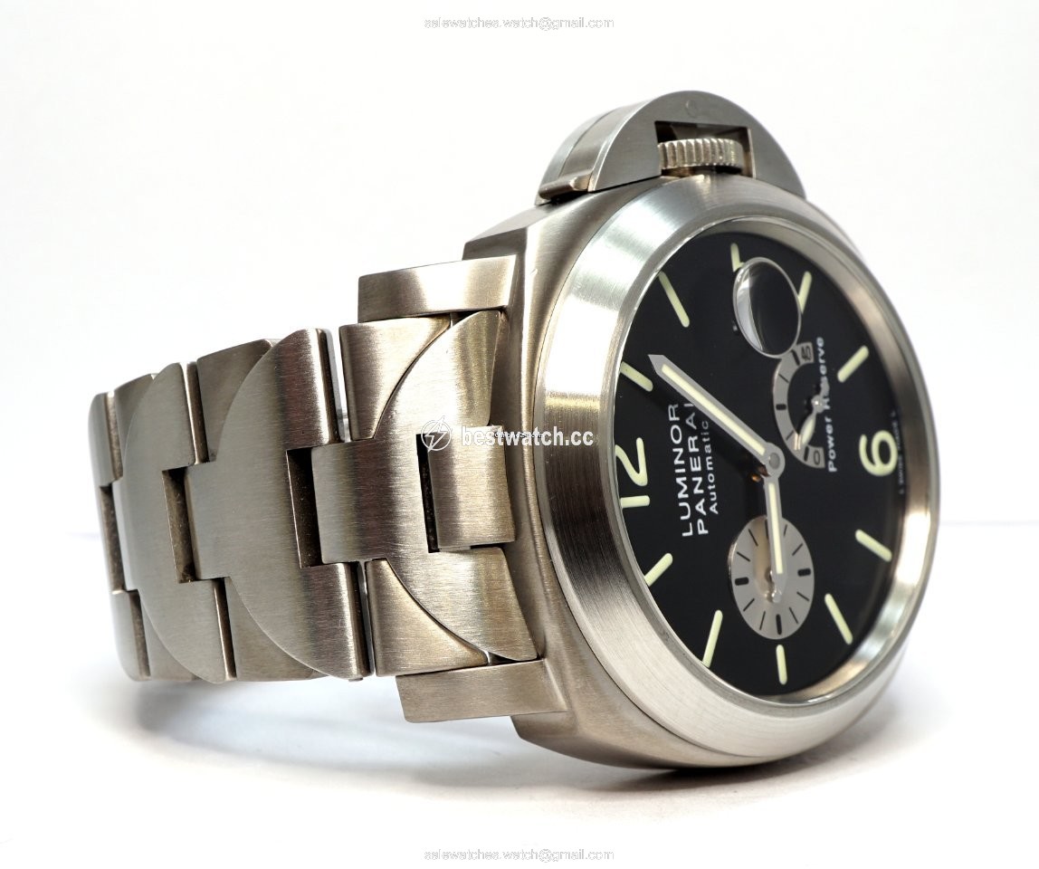 IMG_9086 Panerai Luminor Power Reserve Mens watch Unisex Automatic Titanium PAM00124 3