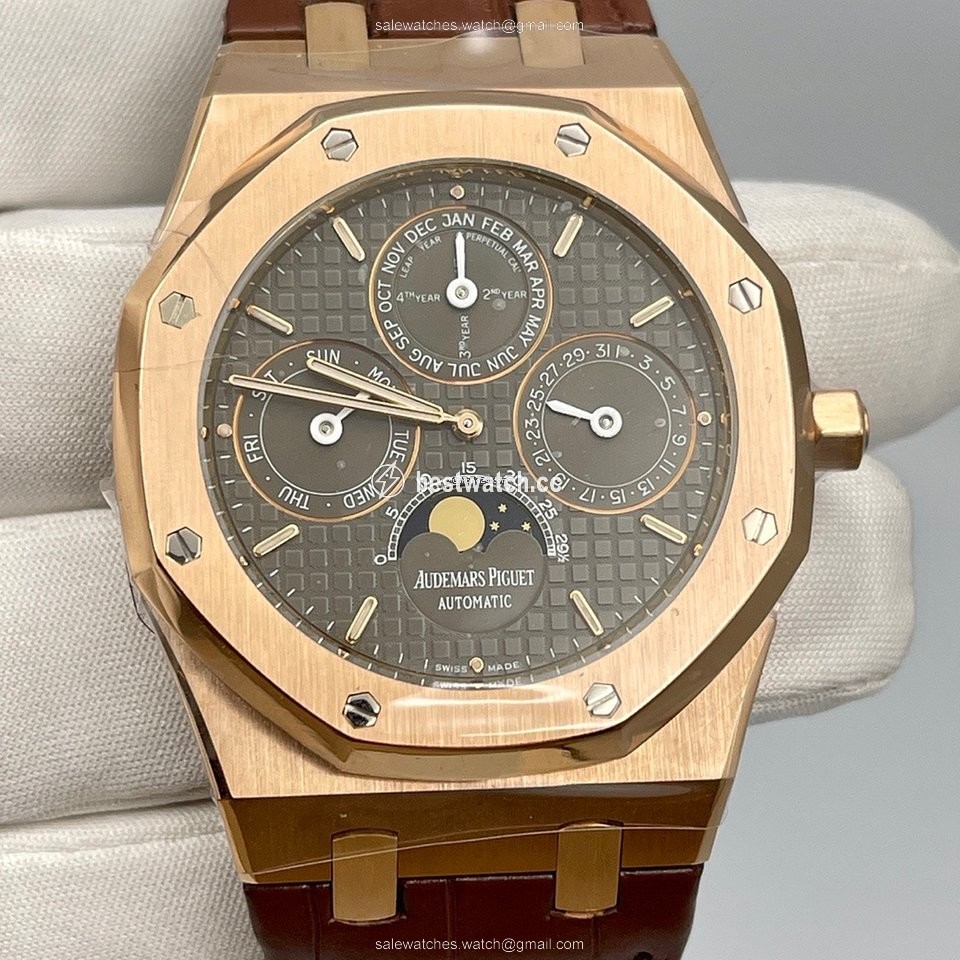 IMG_9086 Audemars Piguet Royal Oak Perpetual Calendar Mens watch Unisex Rose gold 26252OR.OO.D092CR.01 3