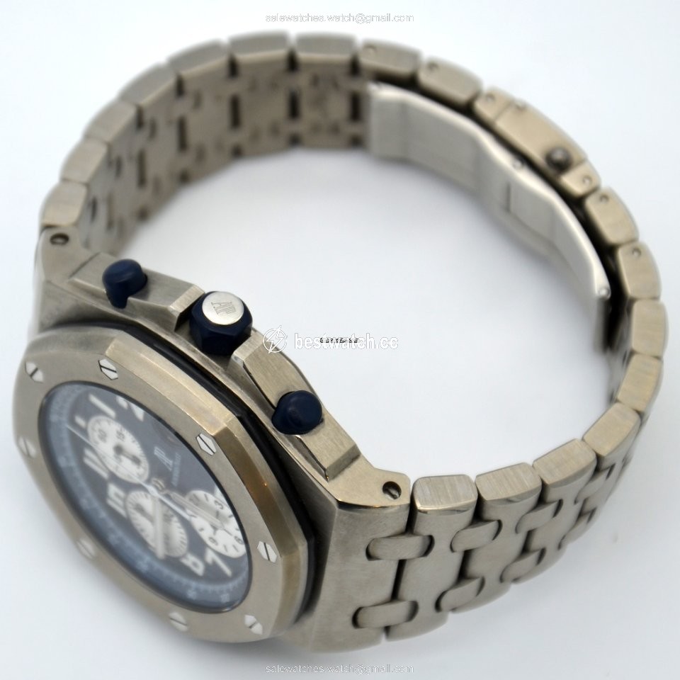 IMG_9086 Audemars Piguet Royal Oak Offshore Chronograph Mens watch Unisex Automatic Titanium 25721TI.OO.1000TI.04.A 3