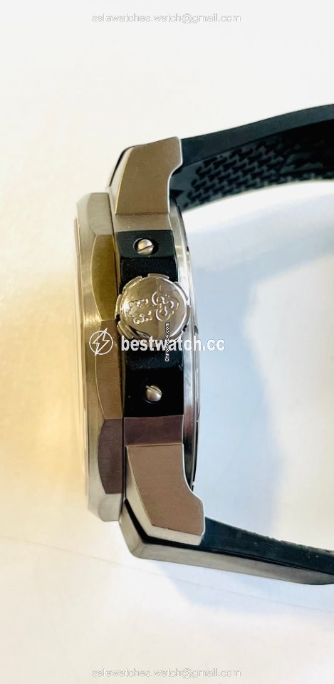 IMG_9086 Corum Admirals Cup Competition 48 Mens watch Unisex Automatic Titanium 947.931.04 3