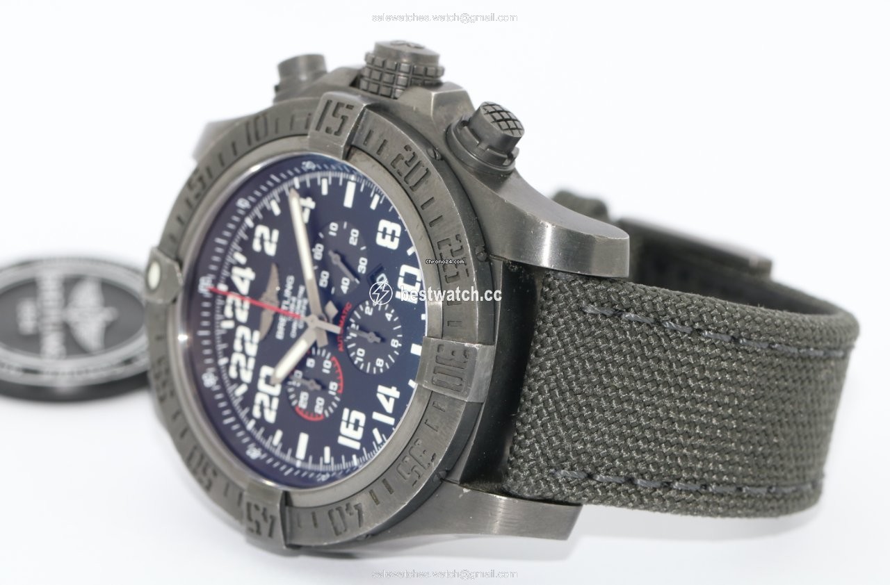 IMG_9086 Breitling Super Avenger II Steel M2233010 3