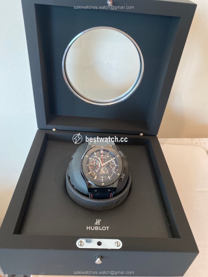IMG_9086 Hublot Classic Fusion Aerofusion Mens watch Unisex Automatic Ceramic 525.CM.0173.LR.AUM20 3