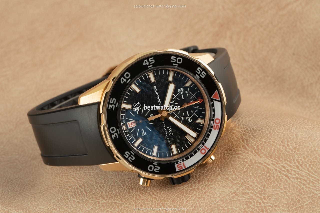 IMG_9086 IWC Aquatimer Chronograph Mens watch Unisex Automatic Yellow gold IW376905 3