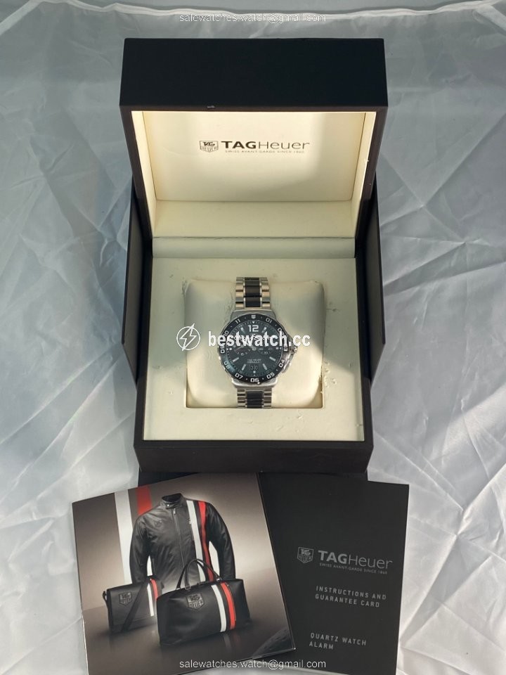 IMG_9086 TAG Heuer Formula 1 Quartz Mens watch Unisex Steel WAU111C.BA0869 3