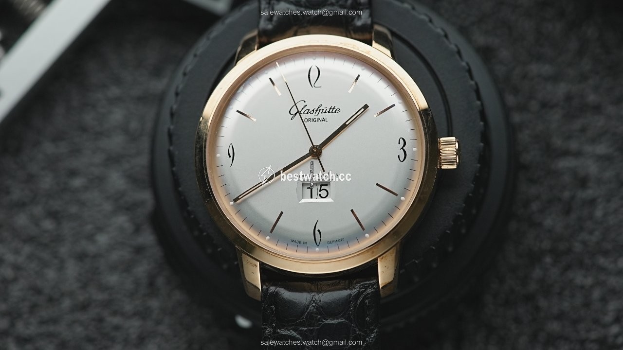 IMG_9086 Glashutte Original Sixties Panorama Date Mens watch Unisex Automatic Rose gold 39-47-01-01-04 3