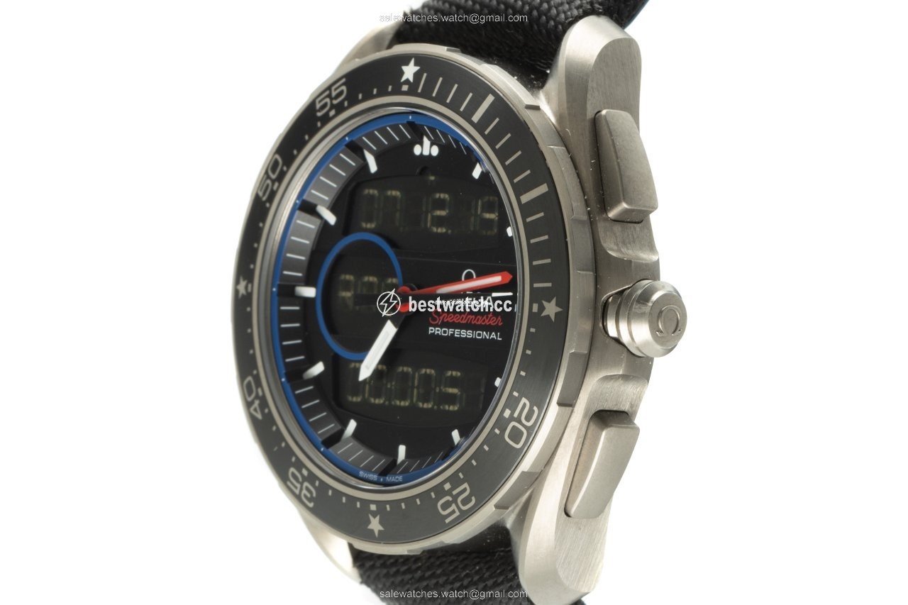 IMG_9086 Omega Speedmaster Skywalker X-33 Mens watch Unisex Quartz Ceramic 318.92.45.79.01.001 3