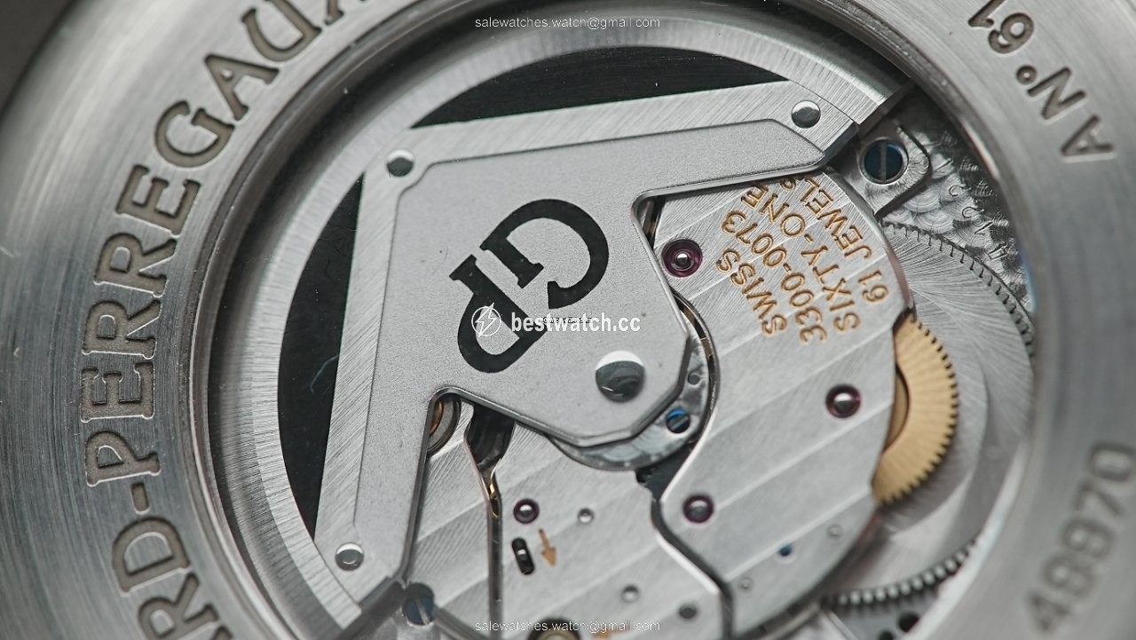 IMG_9086 Girard Perregaux Chrono Hawk Mens watch Unisex Steel 49970-11-131-HDBA 3