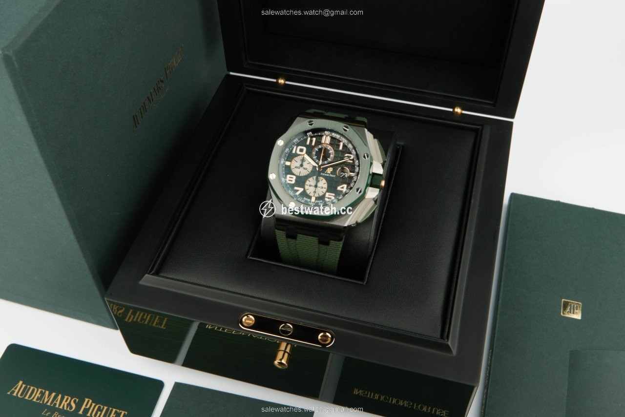 IMG_9086 Audemars Piguet Royal Oak Offshore Chronograph Mens watch Unisex Automatic Ceramic 26405CE.OO.A056CA.01 3