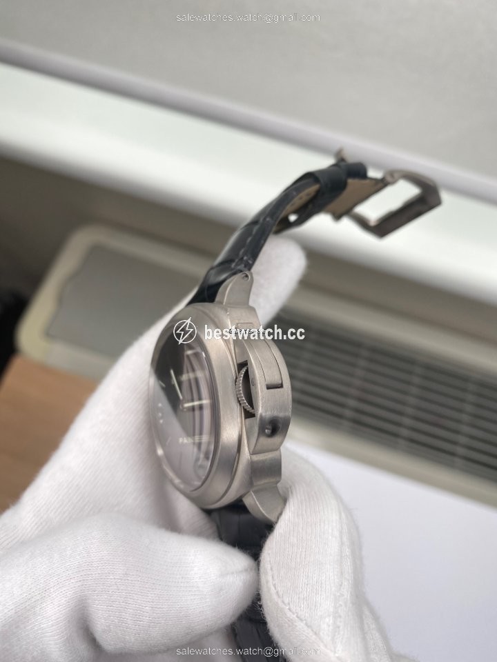 IMG_9086 Panerai Luminor Base Mens watch Unisex Manual winding Steel PAM 00176 3