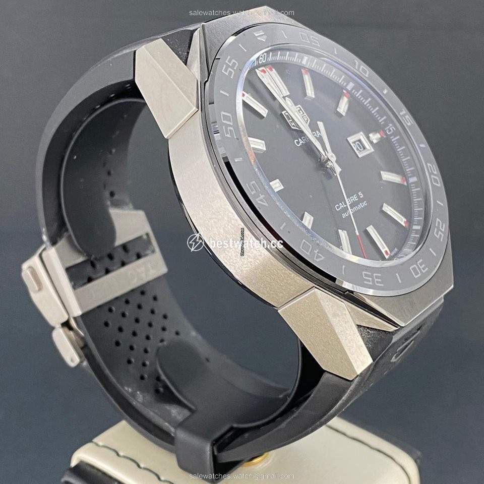 IMG_9086 TAG Heuer Connected Mens watch Unisex Automatic Titanium AWBF2A80 3