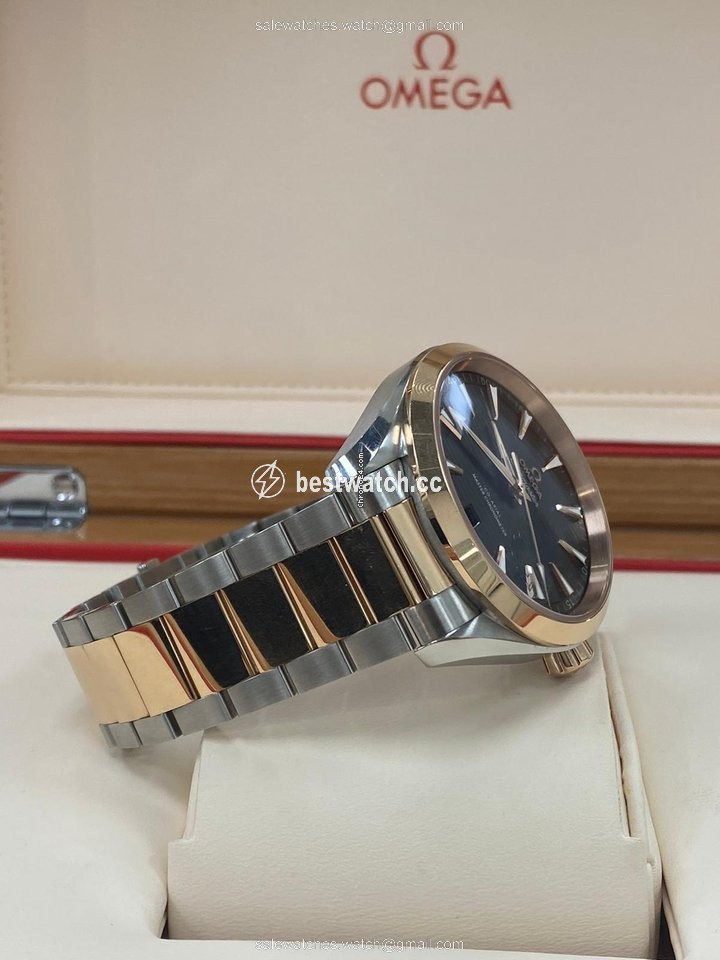 IMG_9086 Omega Seamaster Aqua Terra Mens watch Unisex Automatic Gold Steel 220.20.41.21.06.001 3