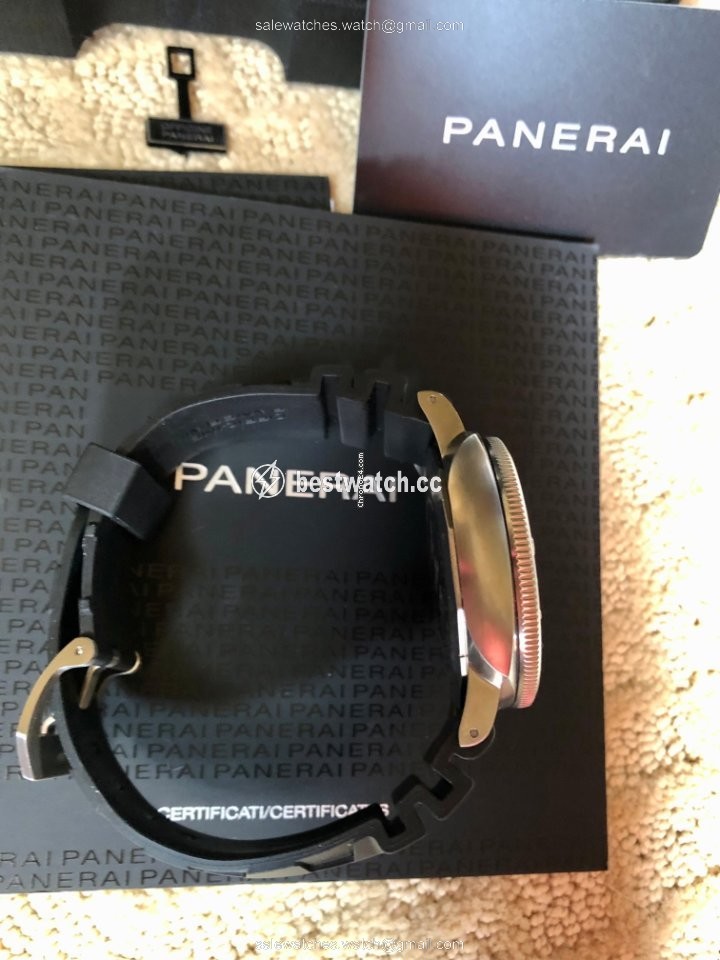 Panerai Luminor Submersible 1950 3 Days Automatic Mens watch Unisex Automatic Titanium PAM 692 3