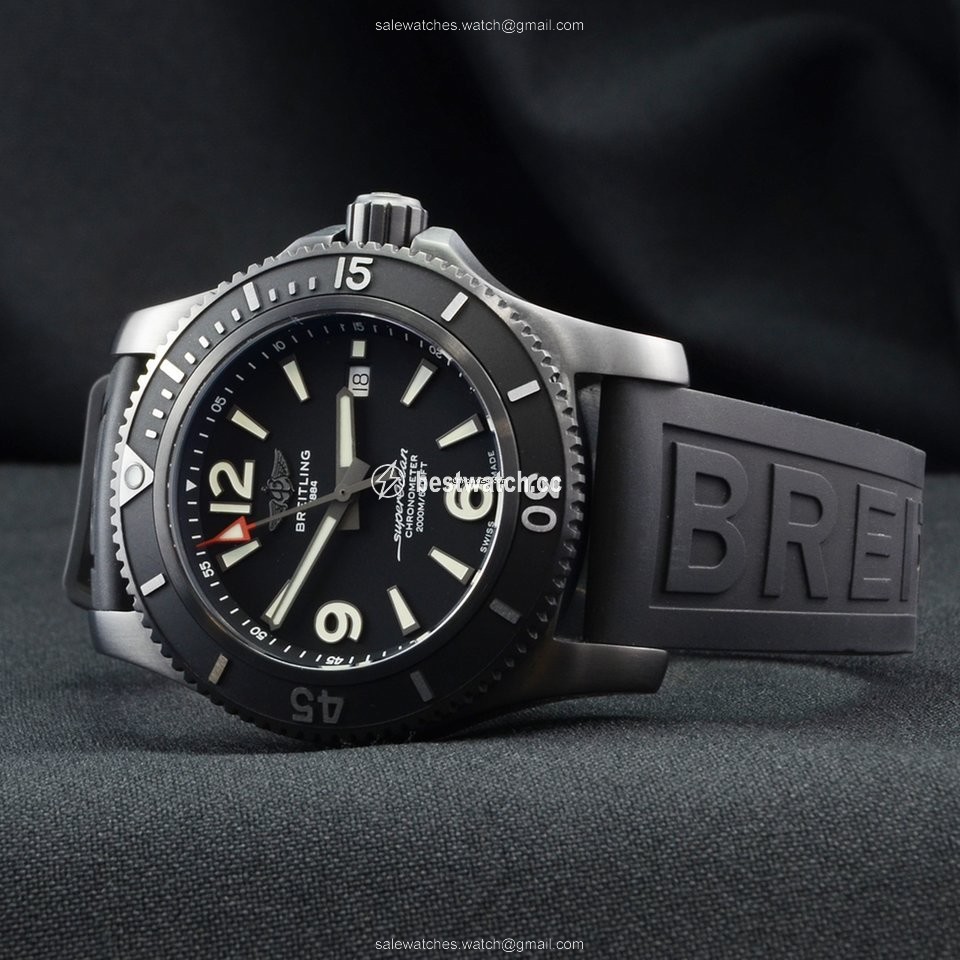 IMG_9086 Breitling Superocean Mens watch Unisex Automatic Steel M17368B71B1S1 3