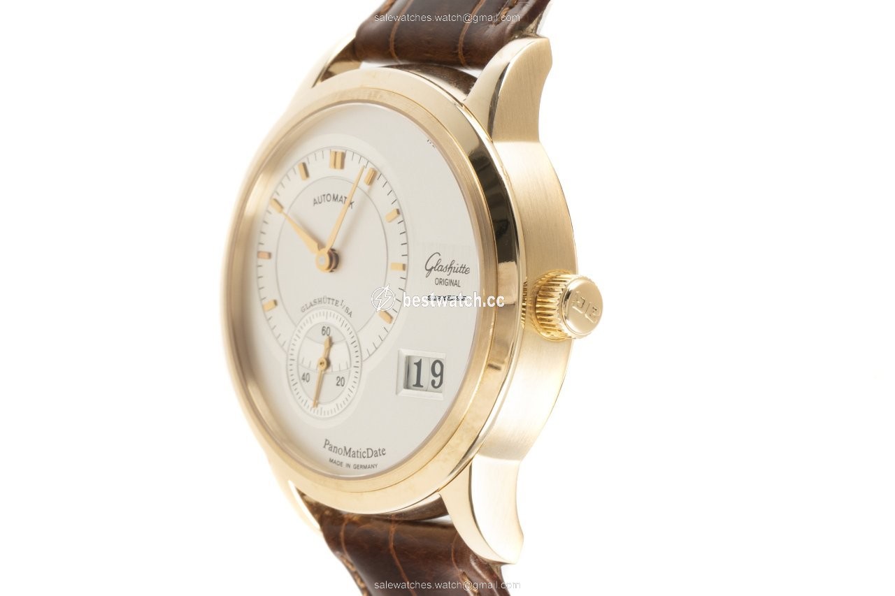 IMG_9086 Glashutte Original PanoMaticDate Mens watch Unisex Automatic Yellow gold 90-01-01-01-04 3