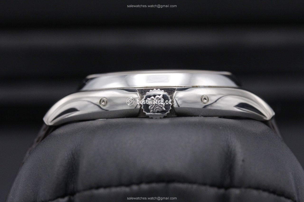 IMG_9086 Patek Philippe Annual Calendar White gold 5125G 3