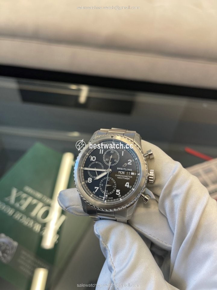 IMG_9086 Breitling Navitimer 8 Mens watch Unisex Automatic Steel A13314101C1A1 3