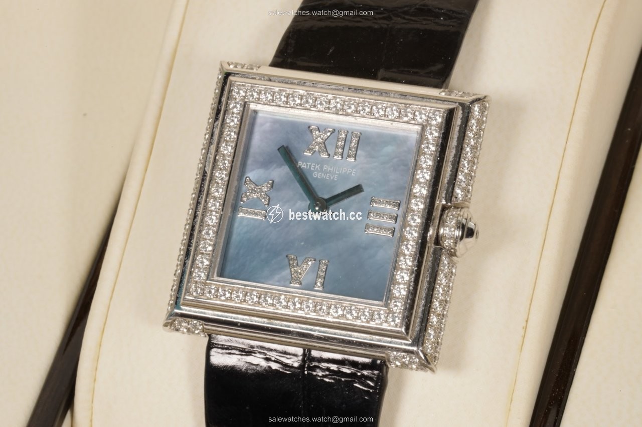 Patek Philippe Gondolo Womens watch Quartz White gold 4869G 3