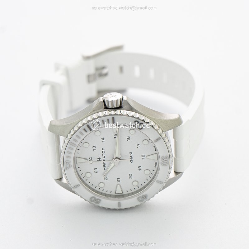 IMG_9086 Hamilton Khaki Navy Mens watch Unisex Quartz Steel H82221310 3